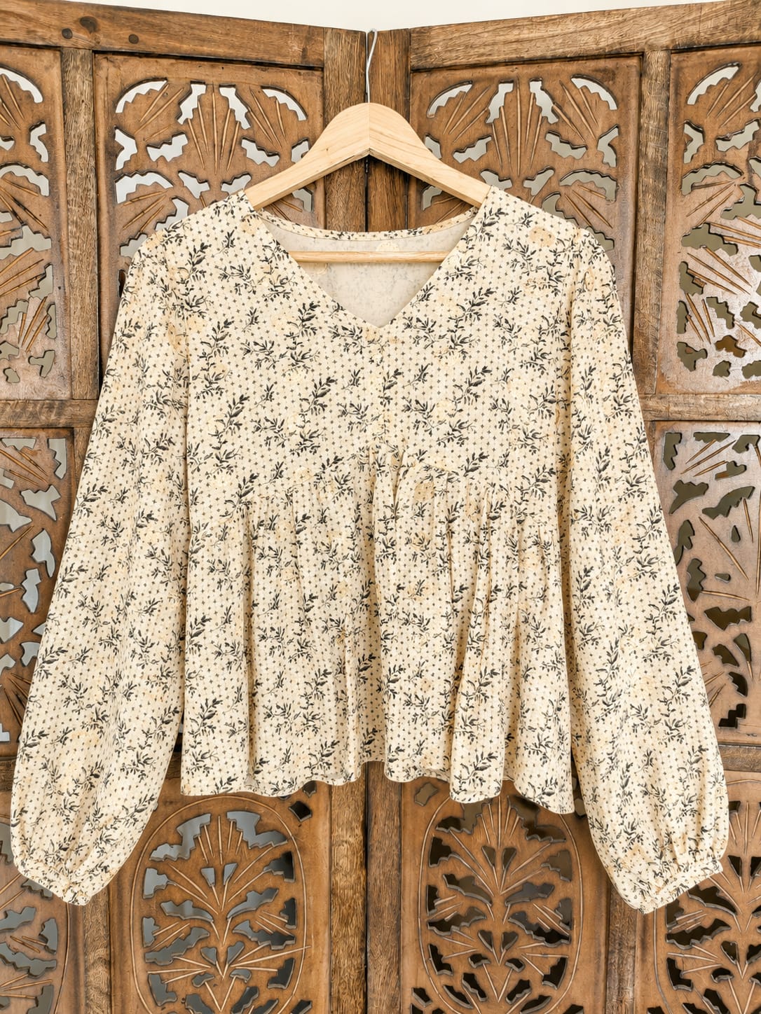 Vintage Bloom V-Neck Peplum Top