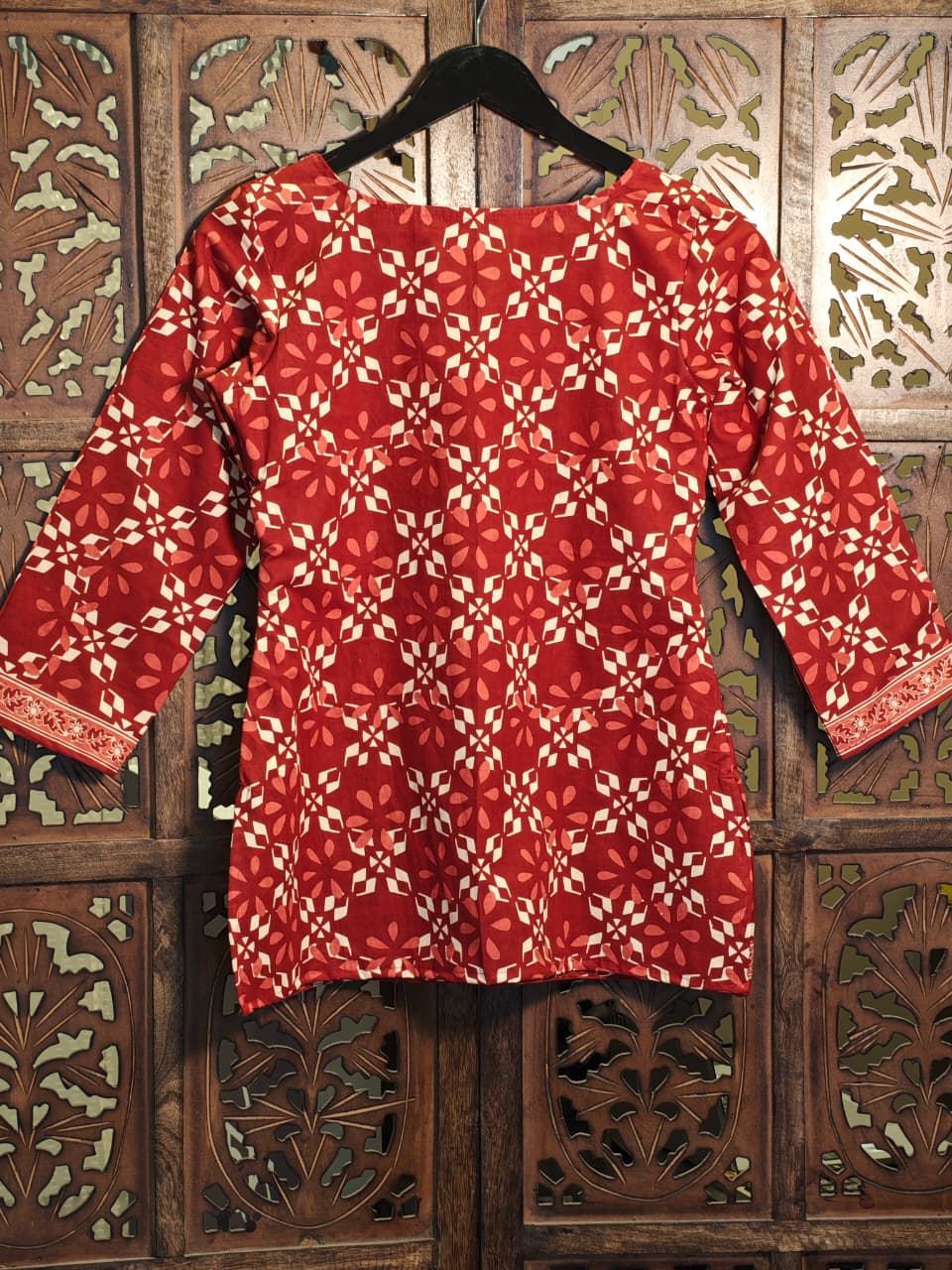 Ruby Geometric Print Straight-Cut Top